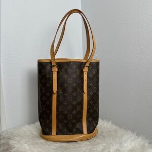 💯Authentic Louis Vuitton Monogram Bucket Bag🍀